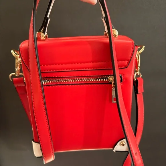 “Coquette” retro red/white/gold faux leather bag - Picture 2 of 3